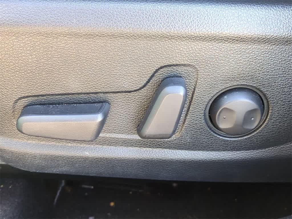 used 2024 Kia Seltos car, priced at $24,277