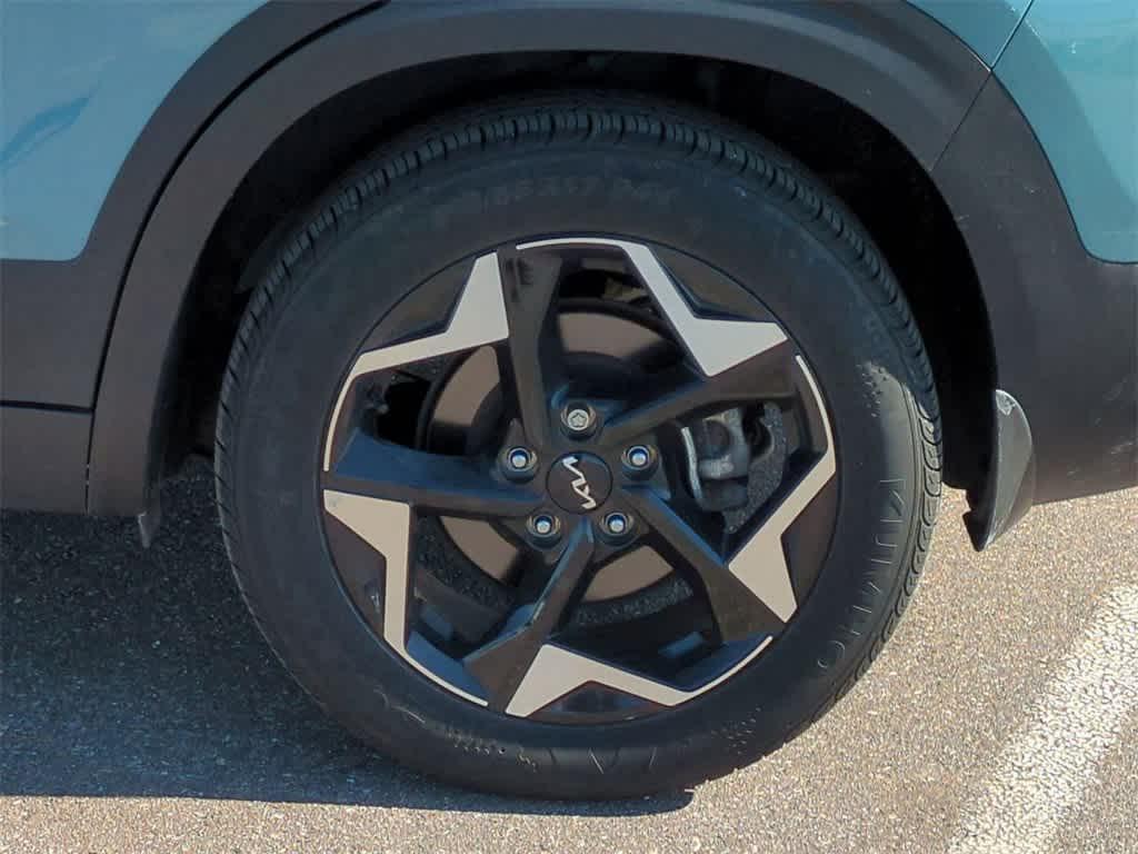 used 2024 Kia Seltos car, priced at $24,277