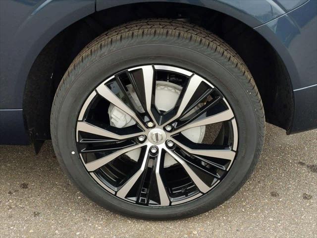 new 2025 Volvo XC60 car, priced at $53,600