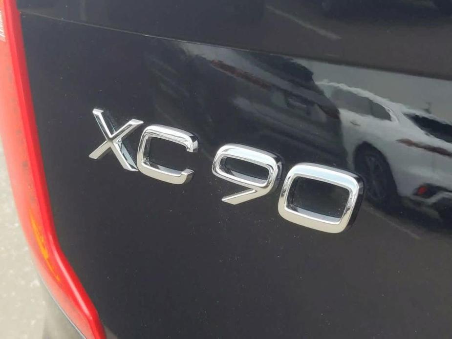 new 2024 Volvo XC90 car, priced at $61,632