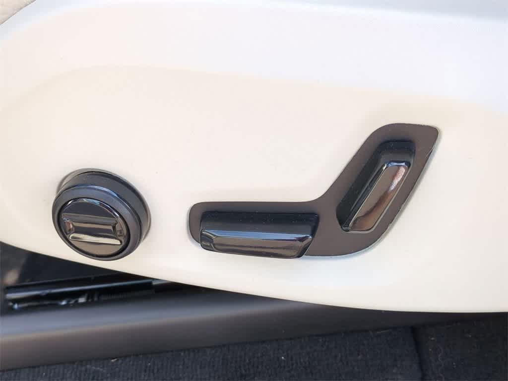 new 2025 Volvo XC90 Plug-In Hybrid car, priced at $74,900