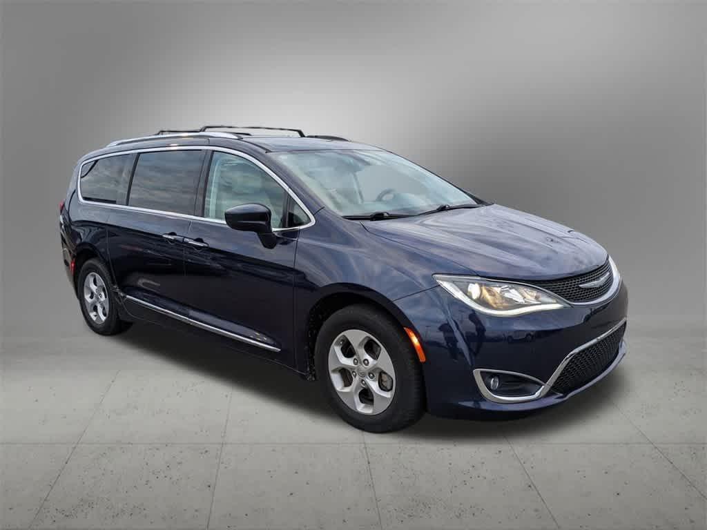 used 2017 Chrysler Pacifica car, priced at $15,012