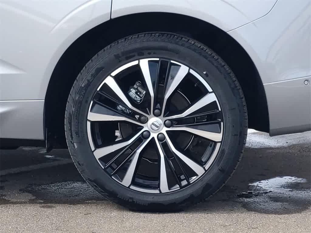 used 2025 Volvo XC60 car, priced at $55,250