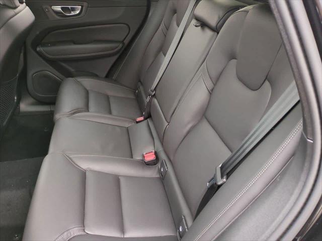 new 2025 Volvo XC60 car, priced at $61,400