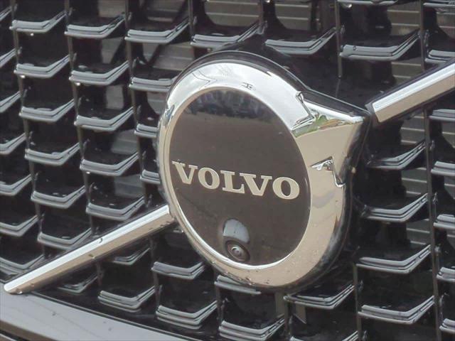 new 2025 Volvo XC60 car, priced at $61,400
