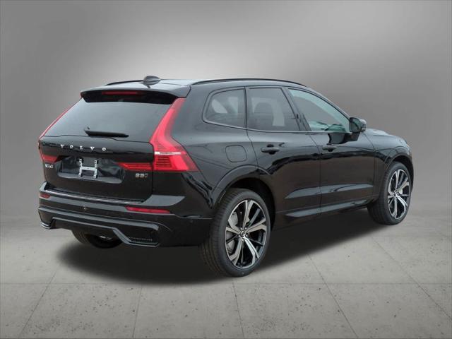 new 2025 Volvo XC60 car, priced at $61,400