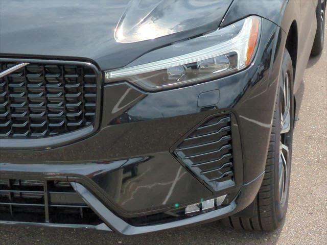 new 2025 Volvo XC60 car, priced at $48,900