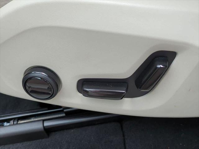 new 2025 Volvo XC60 car, priced at $48,900