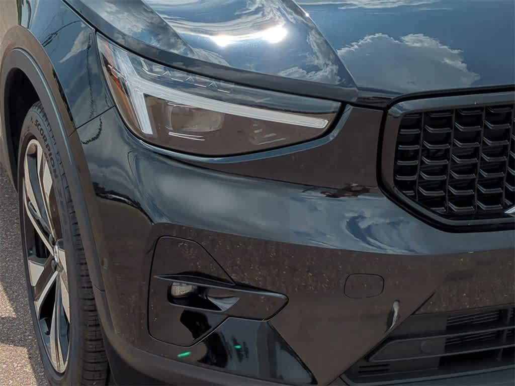 new 2025 Volvo XC40 car, priced at $48,000