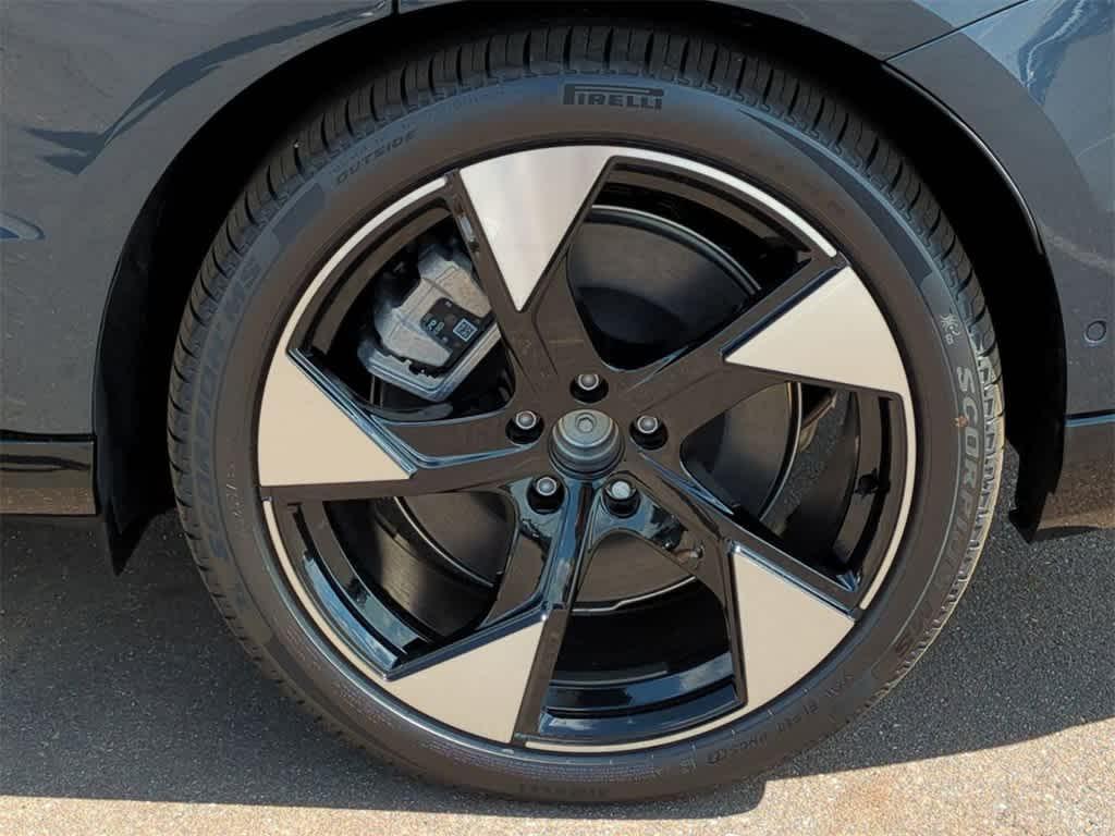 new 2025 Volvo EX90 car, priced at $92,675