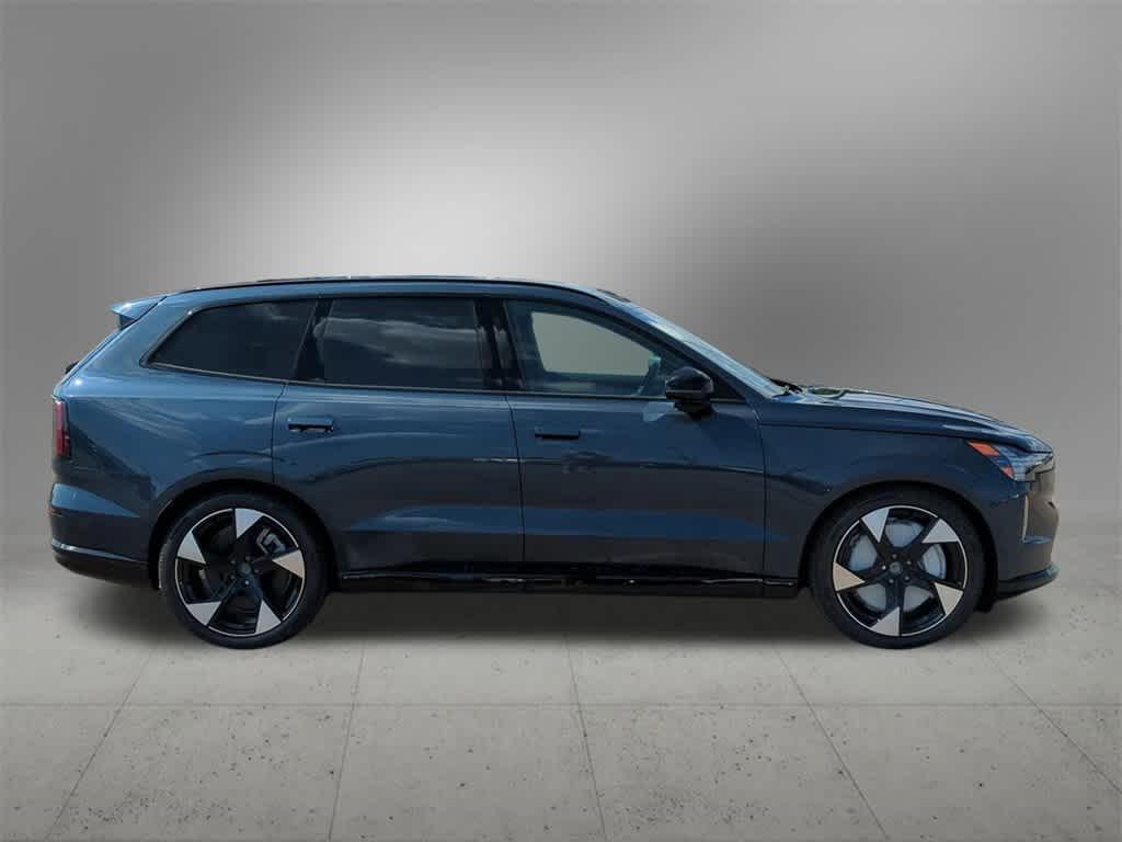 new 2025 Volvo EX90 car, priced at $92,675