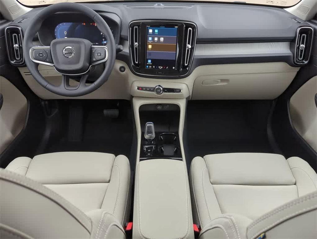 new 2025 Volvo XC40 car, priced at $52,235