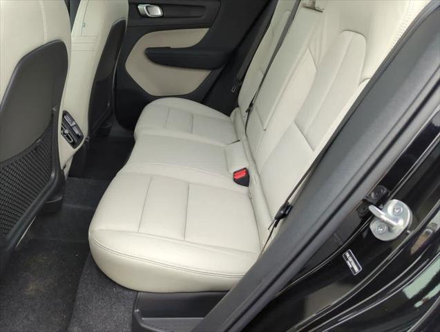 new 2025 Volvo XC40 car, priced at $52,235
