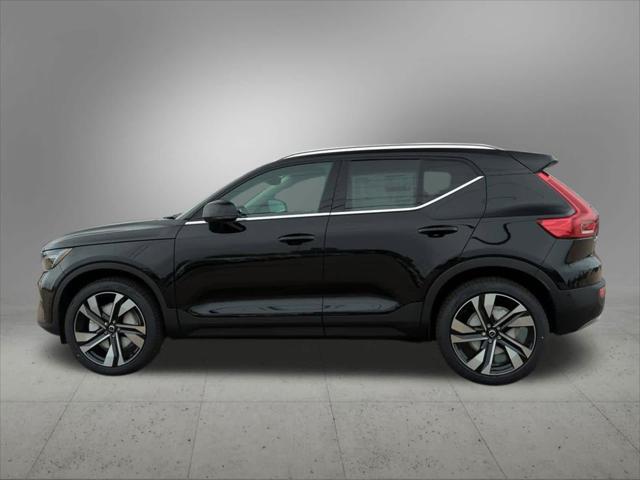 new 2025 Volvo XC40 car, priced at $52,235