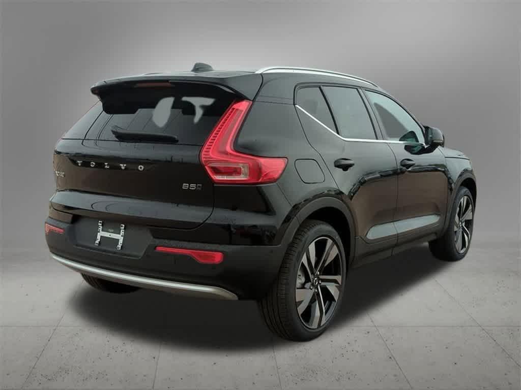 new 2025 Volvo XC40 car, priced at $52,235