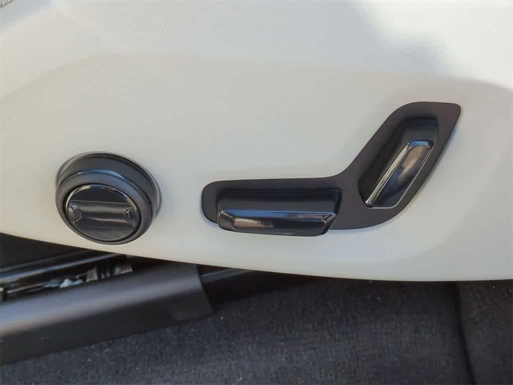 new 2025 Volvo XC60 Plug-In Hybrid car, priced at $66,260
