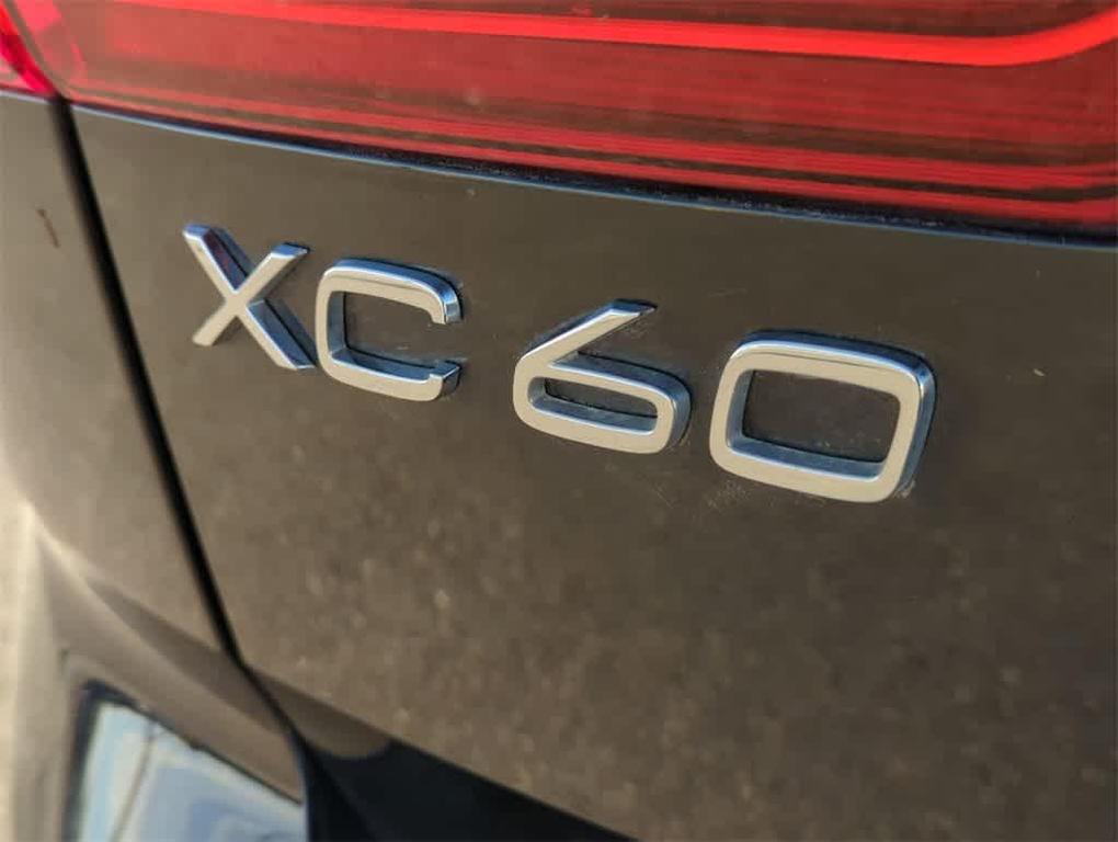 new 2025 Volvo XC60 car, priced at $49,712