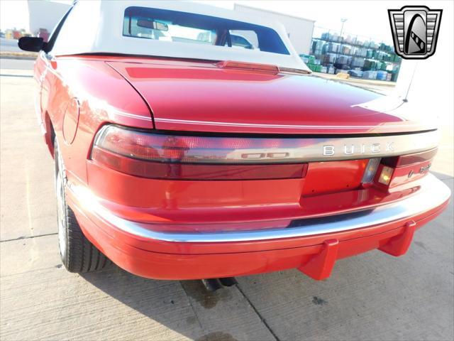 used 1990 Buick Reatta car, priced at $24,000