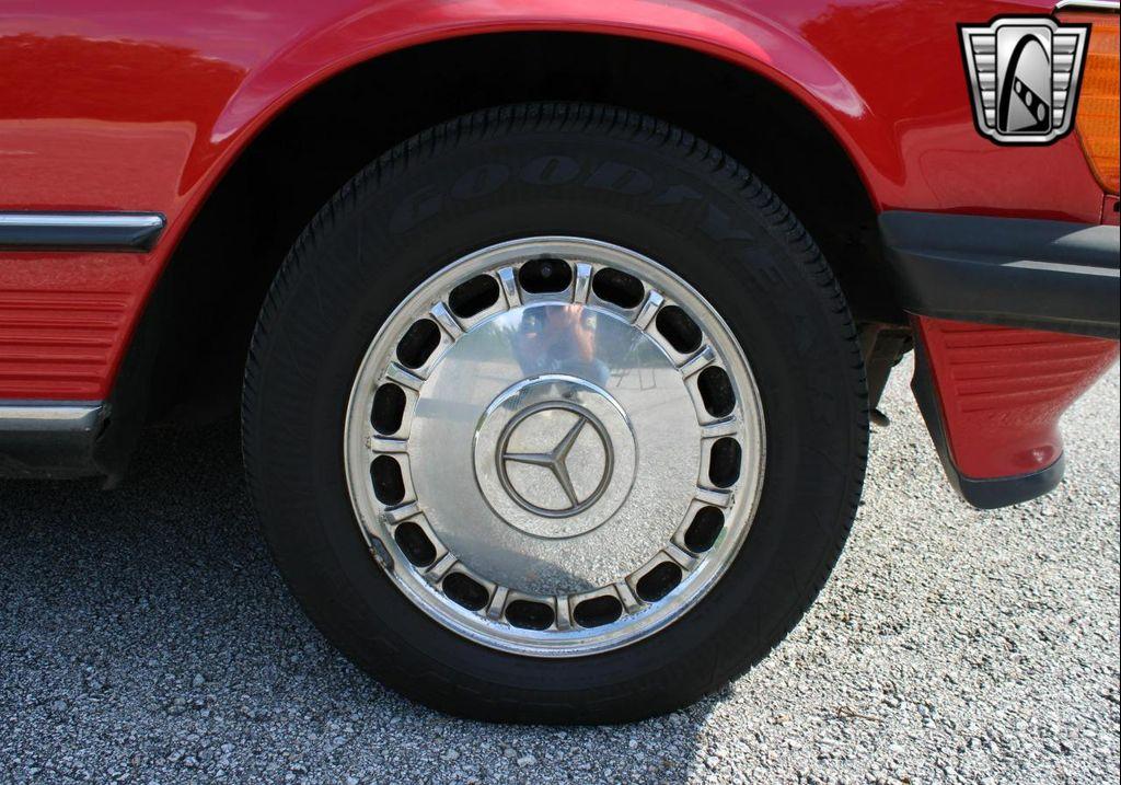 used 1987 Mercedes-Benz 560SL car, priced at $21,000