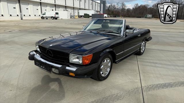 used 1989 Mercedes-Benz SL-Class car, priced at $28,000