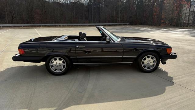 used 1989 Mercedes-Benz SL-Class car, priced at $28,000