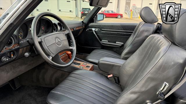 used 1989 Mercedes-Benz SL-Class car, priced at $28,000