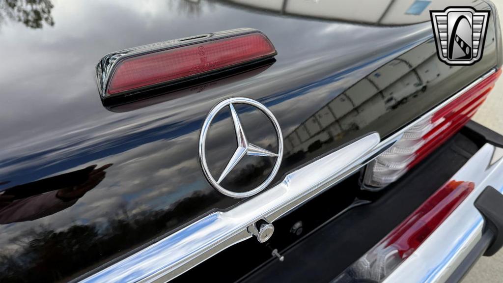 used 1989 Mercedes-Benz SL-Class car, priced at $21,000