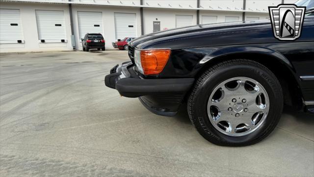 used 1989 Mercedes-Benz SL-Class car, priced at $28,000