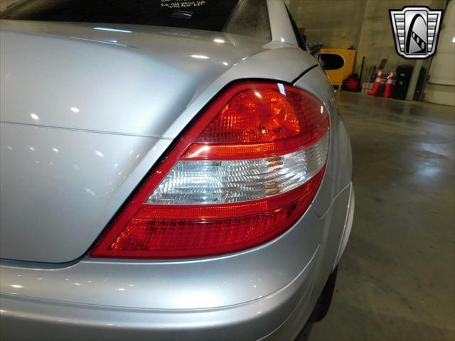 used 2006 Mercedes-Benz SLK-Class car, priced at $16,500