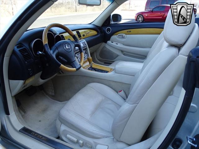 used 2002 Lexus SC 430 car, priced at $14,500