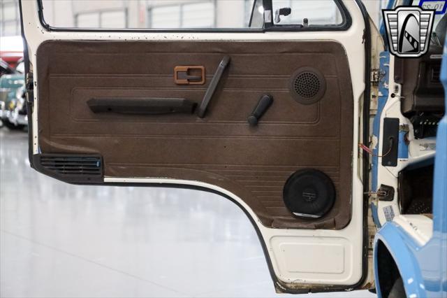 used 1982 Volkswagen Vanagon car, priced at $29,000