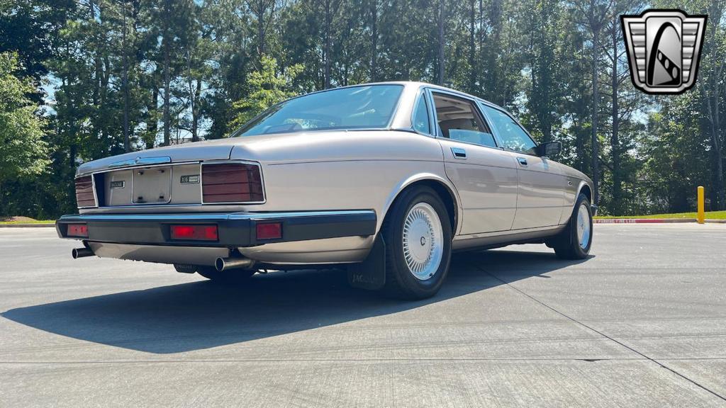 used 1993 Jaguar XJ6 car, priced at $33,000