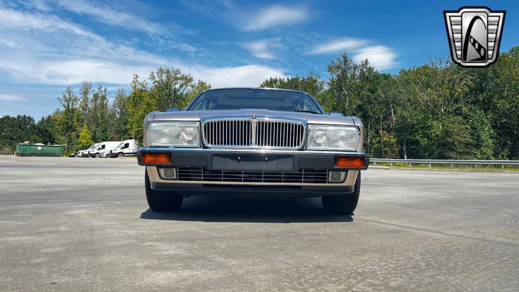 used 1993 Jaguar XJ6 car, priced at $33,000
