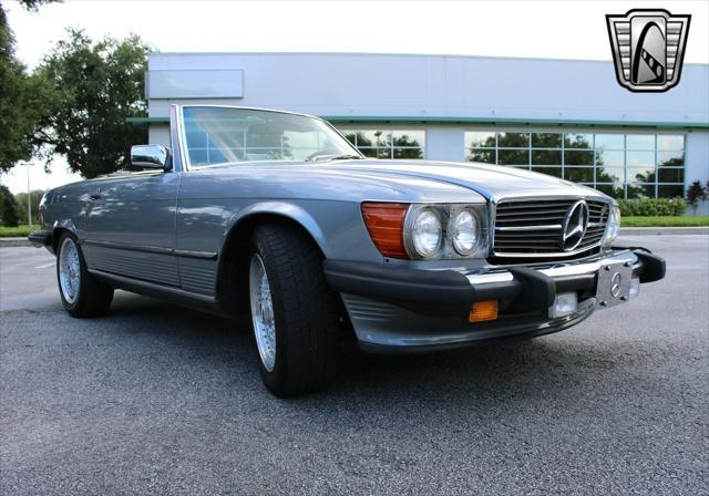 used 1987 Mercedes-Benz 560SL car, priced at $27,000