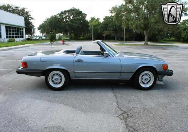 used 1987 Mercedes-Benz 560SL car, priced at $27,000