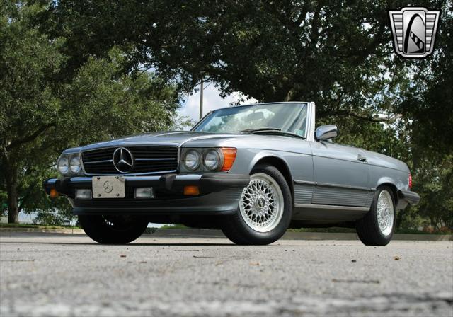 used 1987 Mercedes-Benz 560SL car, priced at $27,000