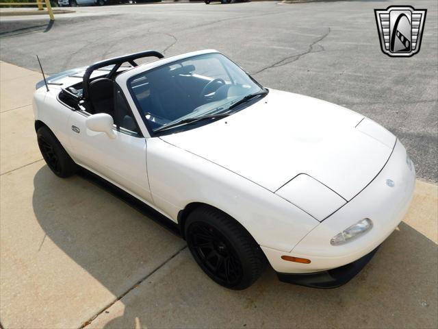 used 1994 Mazda MX-5 Miata car, priced at $16,500