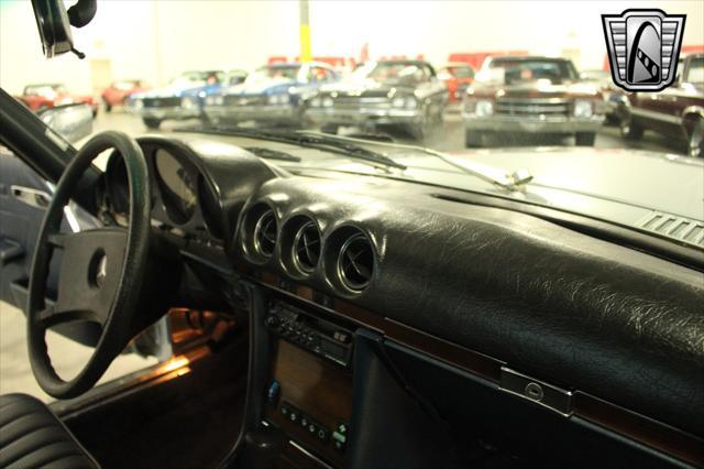 used 1982 Mercedes-Benz 380SL car, priced at $9,000