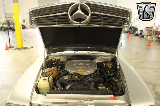 used 1982 Mercedes-Benz 380SL car, priced at $9,000