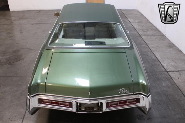 used 1970 Buick Riviera car, priced at $20,000