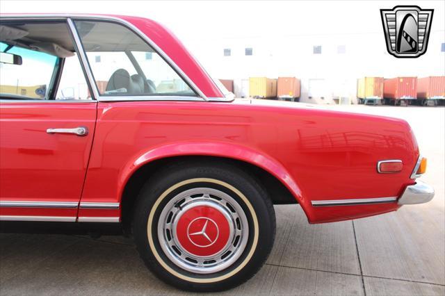 used 1971 Mercedes-Benz 280SL car, priced at $114,000