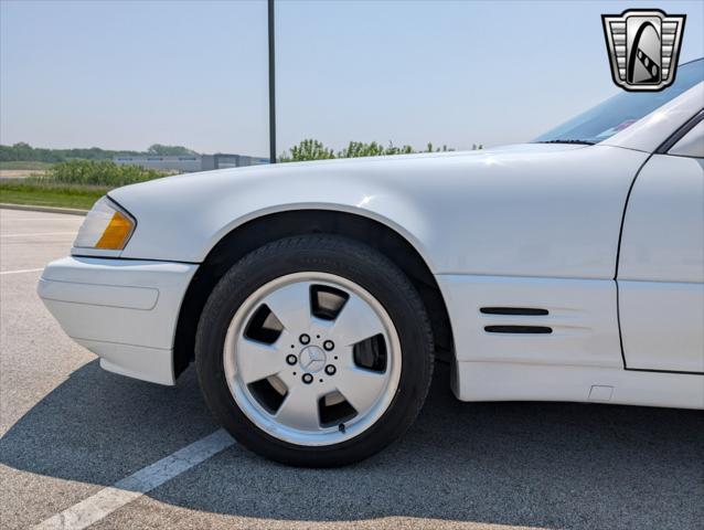 used 2000 Mercedes-Benz SL-Class car, priced at $22,000