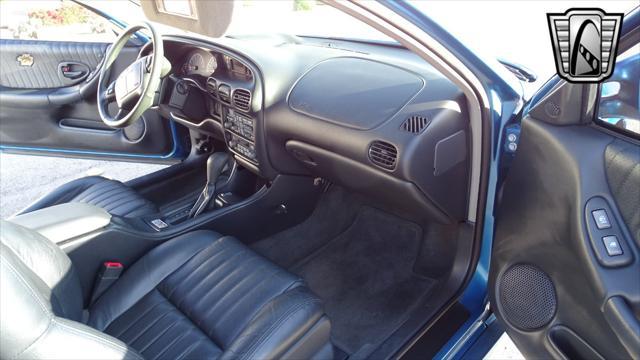 used 1998 Pontiac Grand Prix car, priced at $14,000