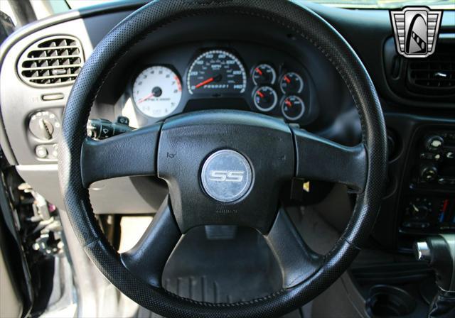 used 2007 Chevrolet TrailBlazer car, priced at $25,000