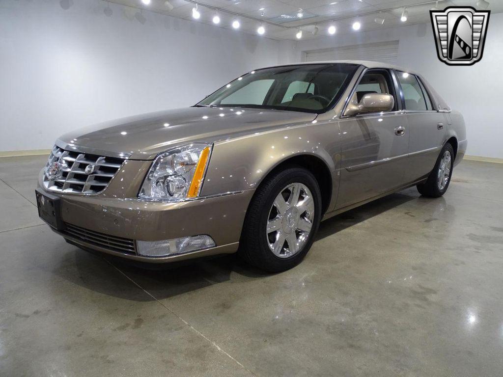 used 2006 Cadillac DTS car, priced at $15,500