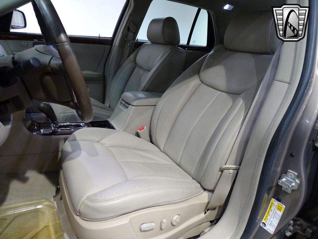 used 2006 Cadillac DTS car, priced at $15,500