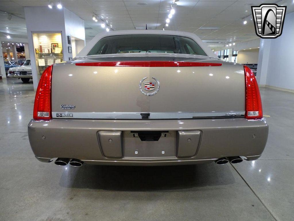 used 2006 Cadillac DTS car, priced at $15,500