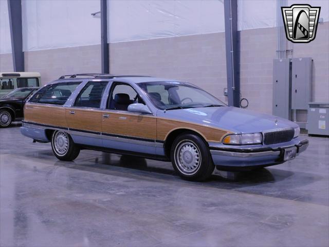 used 1995 Buick Roadmaster car, priced at $22,500