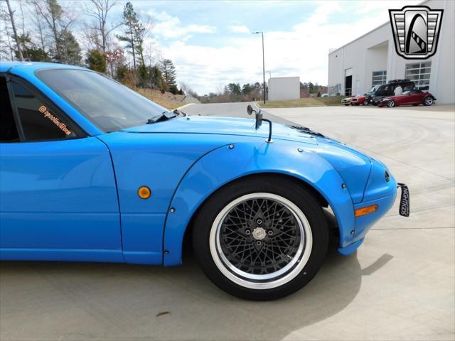 used 1993 Mazda MX-5 Miata car, priced at $27,000