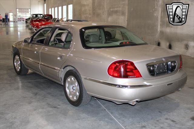 used 1999 Lincoln Continental car, priced at $11,500